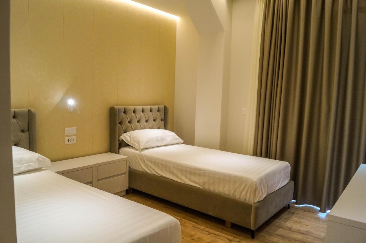 Red Hill Hotel Tiranë Eksteriør bilde