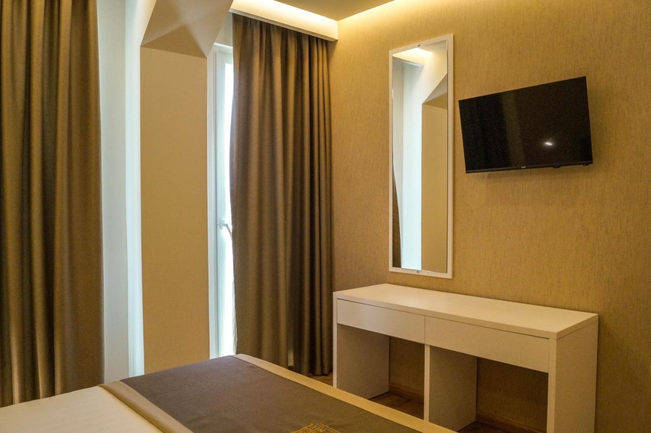 Red Hill Hotel Tiranë Eksteriør bilde
